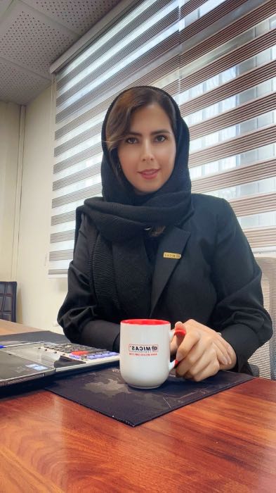 بهناز یزدانی